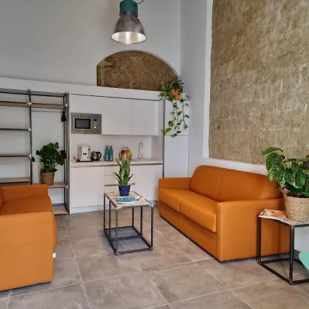 Borgo Dei Miracoli بيت ضيافة نابولي